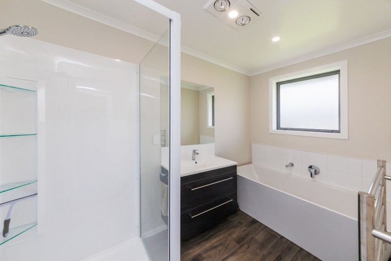 Photo of property in 35 Oldfield Lane, Marton, 4710