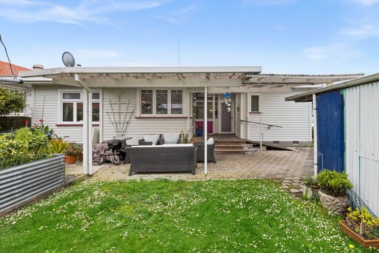 Photo of property in 206 Southland Road, Hastings, 4122