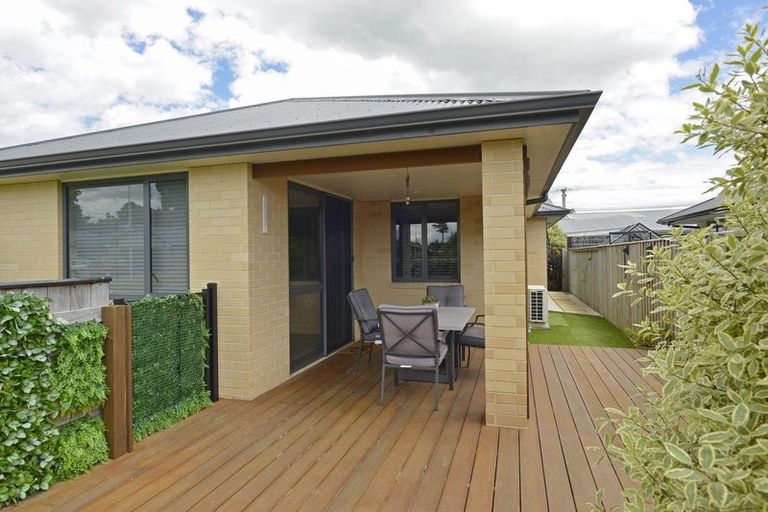 Photo of property in 3 Hereford Drive, Carterton, 5713