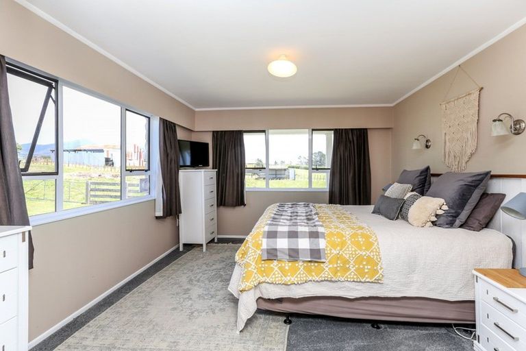 Photo of property in 1988 Egmont Road, Kaimiro, Inglewood, 4386