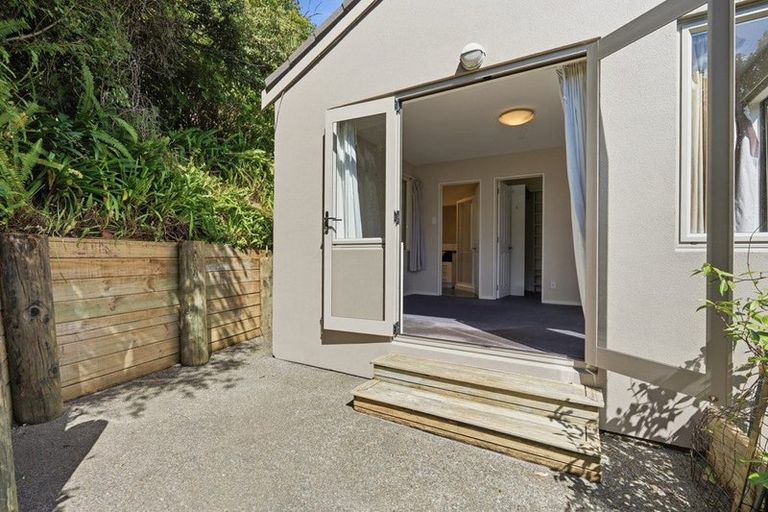 Photo of property in 41a Palliser Lane, Browns Bay, Auckland, 0632