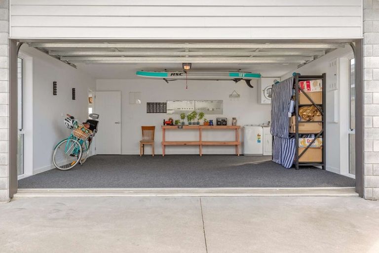 Photo of property in 12 Franks Way, Papamoa Beach, Papamoa, 3118