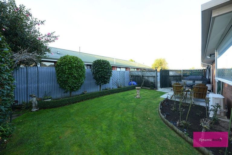 Photo of property in 8a Middlepark Road, Sockburn, Christchurch, 8042
