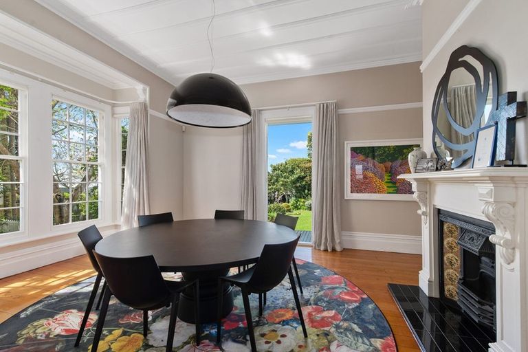 Photo of property in 52 Hinemoa Street, Birkenhead, Auckland, 0626