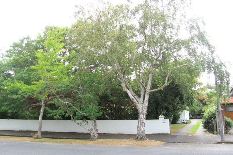 Photo of property in 19 Barton Road, Heretaunga, Upper Hutt, 5018