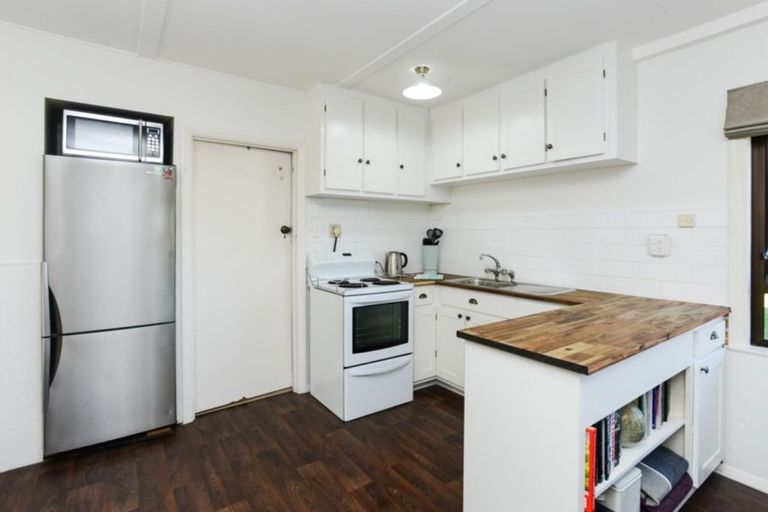 Photo of property in 35 Napier Street, Jervoistown, Napier, 4112