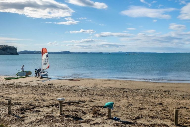 Photo of property in 60 The Circle, Manly, Whangaparaoa, 0930