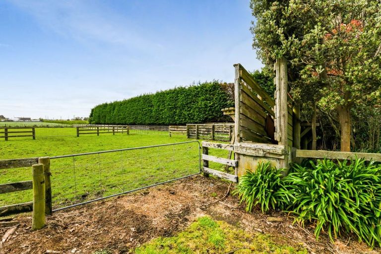 Photo of property in 211 Tawhiti Road, Hawera, 4672