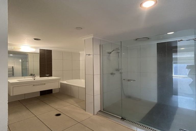 Photo of property in Bellagio Apartments, 6d/39 Taranaki Street, Te Aro, Wellington, 6011