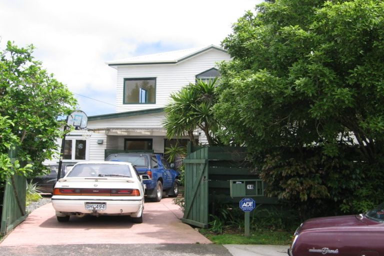 Photo of property in 18 Nicolas Avenue, Glen Eden, Auckland, 0602
