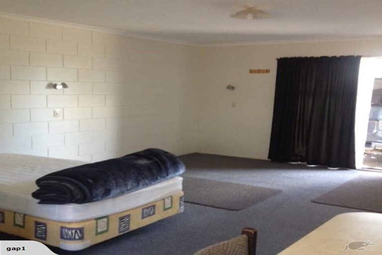 Photo of property in 93 Tremaine Avenue, Westbrook, Palmerston North, 4412