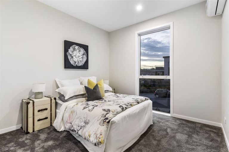 Photo of property in 48 Longshore Drive, Long Bay, Auckland, 0630