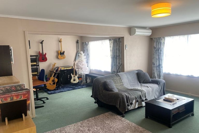 Photo of property in 72 Sunny Grove, Wainuiomata, Lower Hutt, 5014