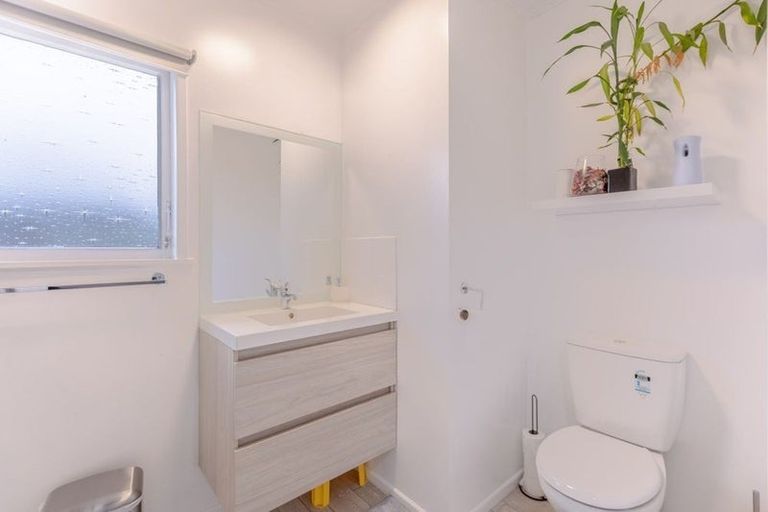 Photo of property in 4 Upham Crescent, Taradale, Napier, 4112