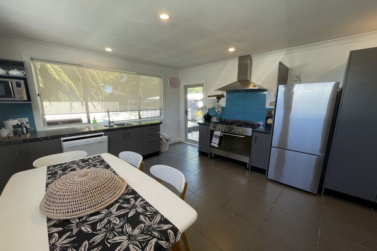 Photo of property in 1107 Caroline Road, Mayfair, Hastings, 4122