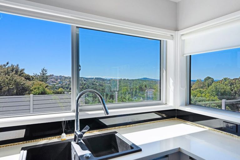 Photo of property in 80 Onetaunga Road, Chatswood, Auckland, 0626