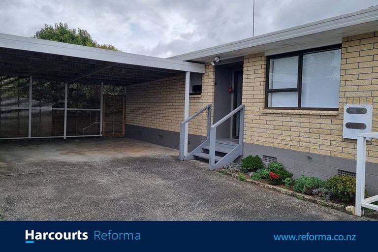 Photo of property in 39c Tobin Street, Pukekohe, 2120