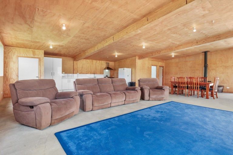 Photo of property in 35 Te Mahoe Road, Mokau, 4376