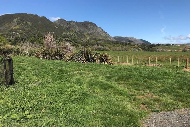 Photo of property in 18a Clifton Road, Clifton, Takaka, 7183