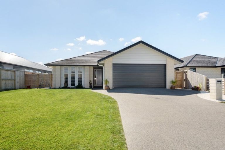 Photo of property in 3 Rotomanu Place, Pyes Pa, Tauranga, 3112