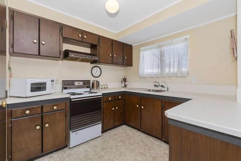 Photo of property in 2/66 Marne Road, Papakura, 2110