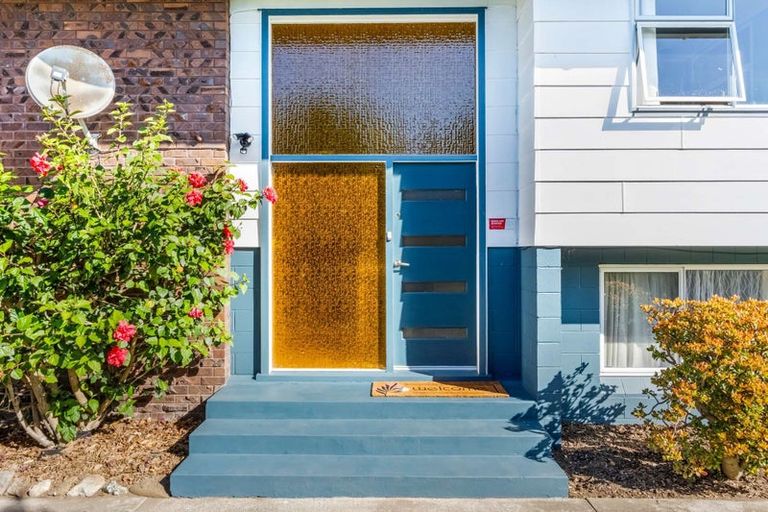 Photo of property in 12 Banks Street, Tolaga Bay, 4077