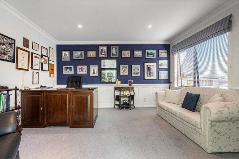 Photo of property in 10 Ander Place, Takapuna, Auckland, 0622