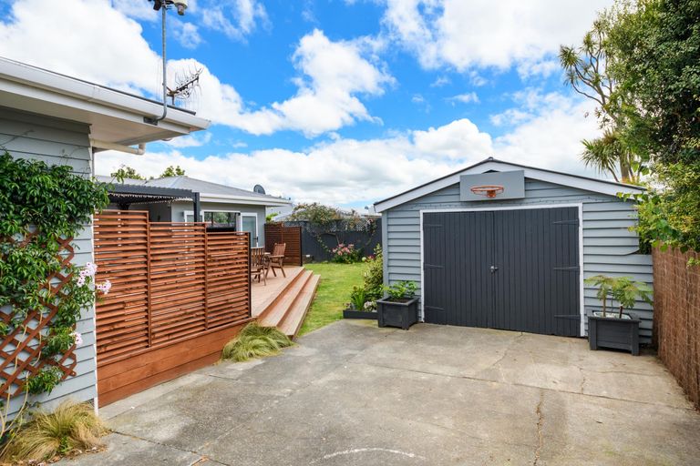 Photo of property in 29 Aberdeen Avenue, Takaro, Palmerston North, 4412