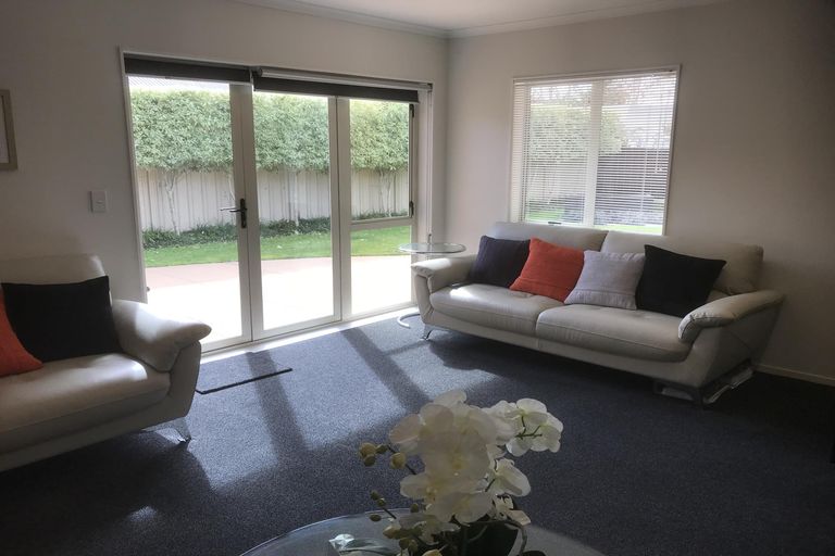 Photo of property in 4 Abergeldie Way, Cambridge, 3434