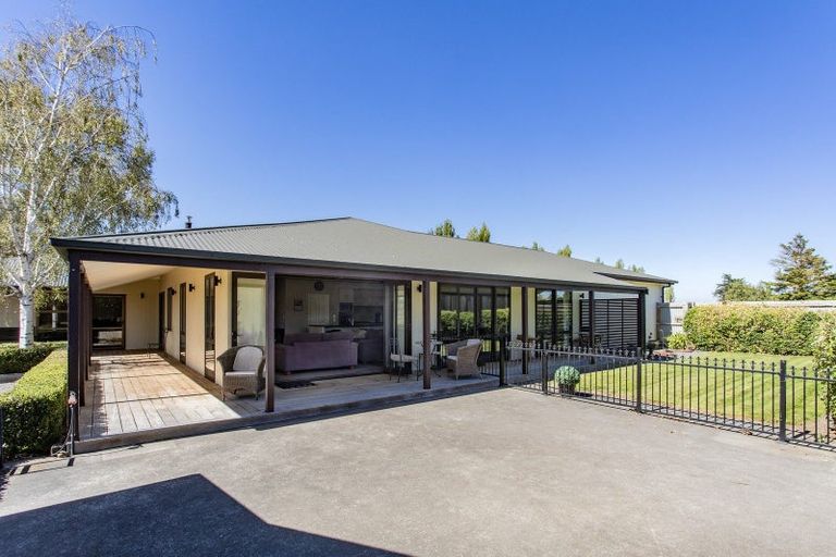 Photo of property in 134 East Street, Rotherham, 7379