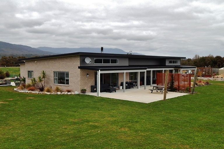 Photo of property in 571 Fairdown Road, Westport, 7891