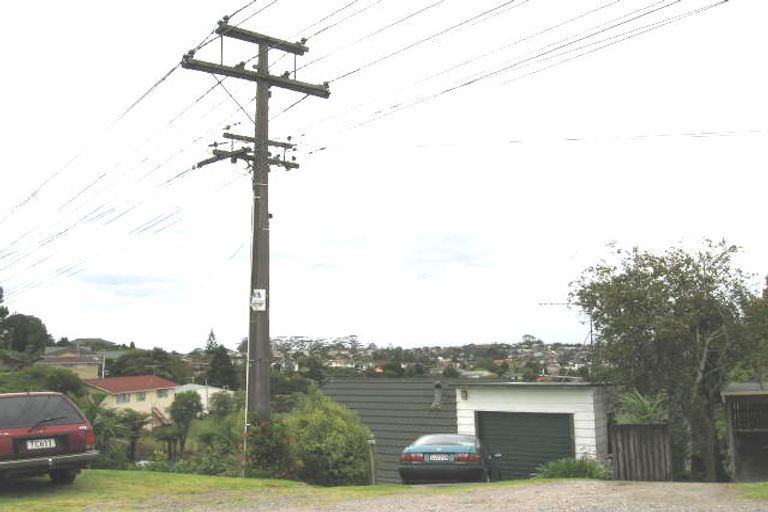 Photo of property in 251 Sunset Road, Sunnynook, Auckland, 0632