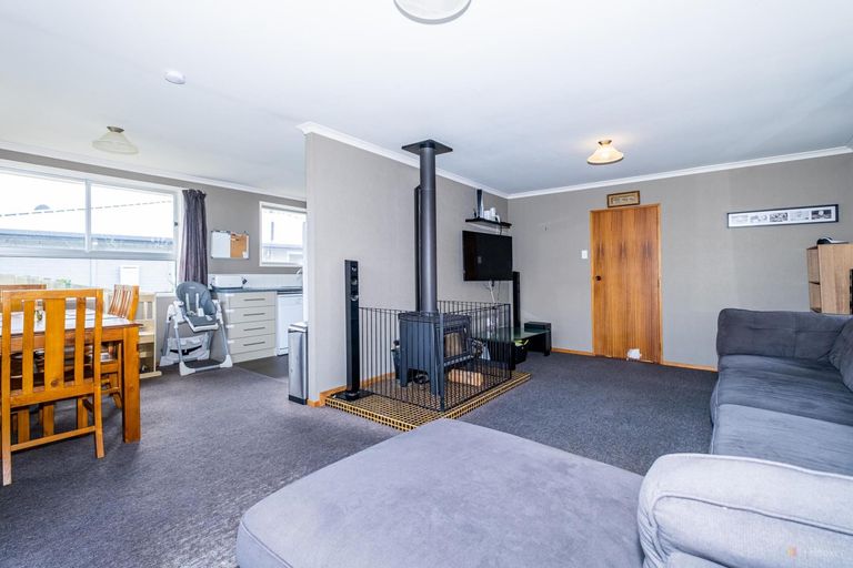 Photo of property in 24 Paul Street, Waimate, 7924