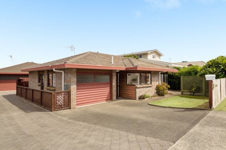 Photo of property in 8a Wells Avenue, Mount Maunganui, 3116