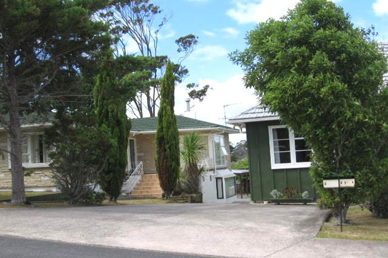 Photo of property in 3/1 Varlene Terrace, Forrest Hill, Auckland, 0620
