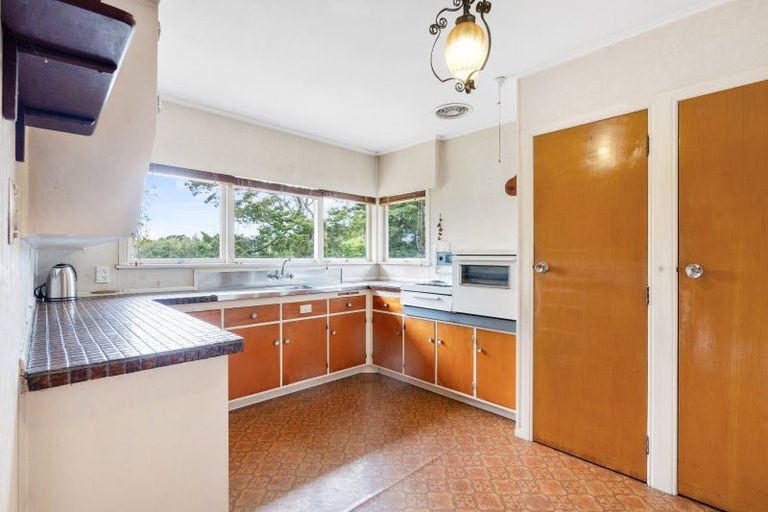 Photo of property in 96 Lawrence Crescent, Hillpark, Auckland, 2102