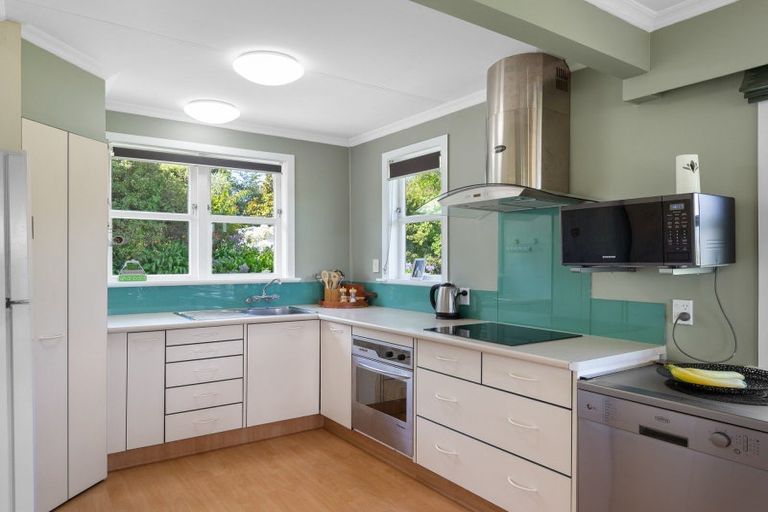 Photo of property in 6 Muhunoa West Road, Ohau, Levin, 5570