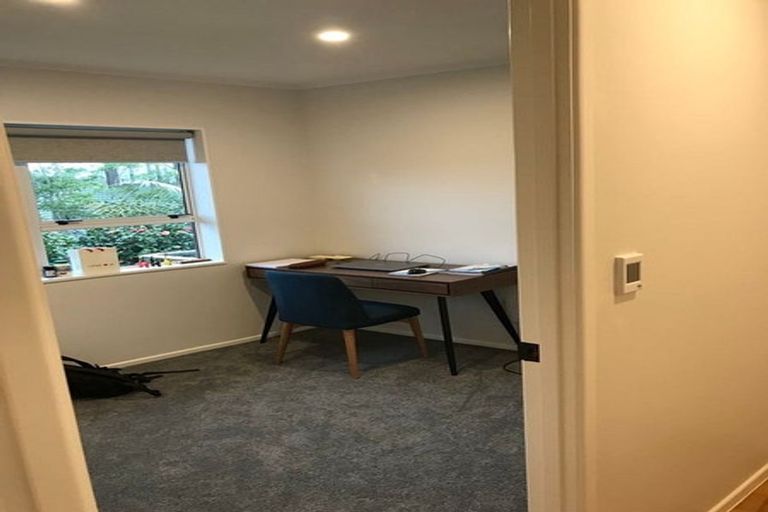 Photo of property in 1/1 Clearwater Cove, West Harbour, Auckland, 0618