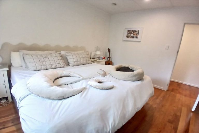 Photo of property in 5 Beazley Avenue, Paparangi, Wellington, 6037