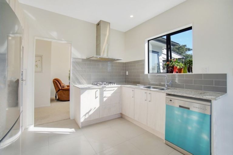 Photo of property in 6a Arnwood Street, Manurewa, Auckland, 2102