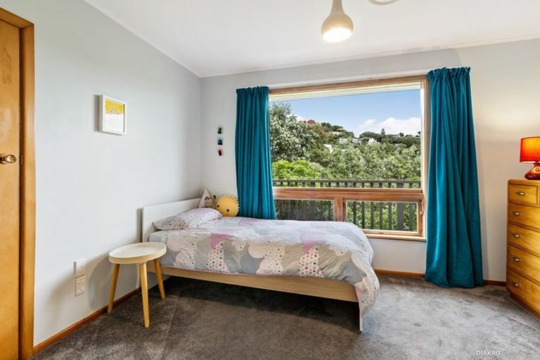 Photo of property in 8 Greenview Way, Miramar, Wellington, 6022