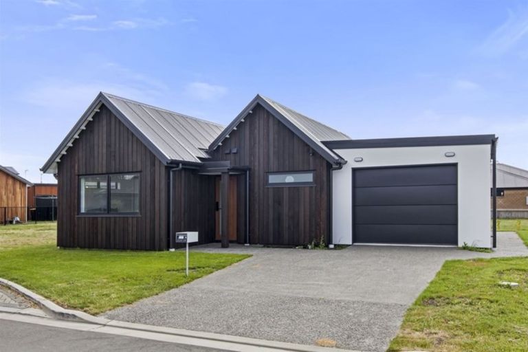 Photo of property in 6 Dow Square, Wigram, Christchurch, 8025