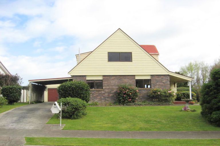 Photo of property in 35 Argyle Avenue, Levin, 5510