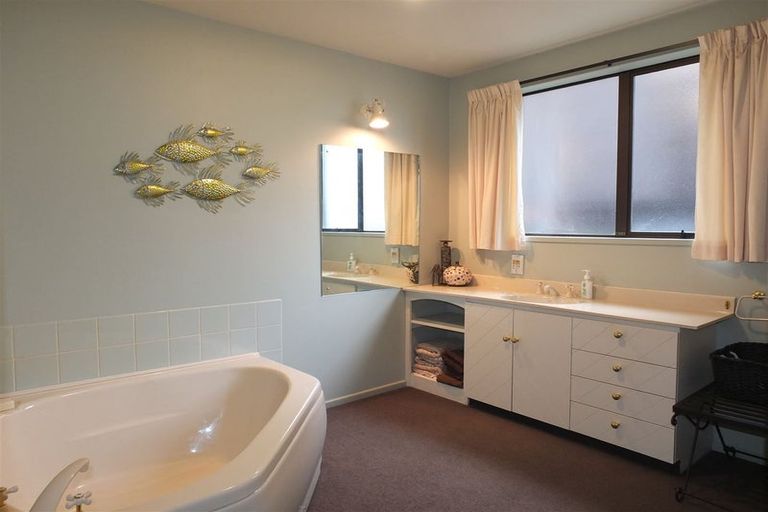 Photo of property in 15 Monowai Place, Glenwood, Timaru, 7910