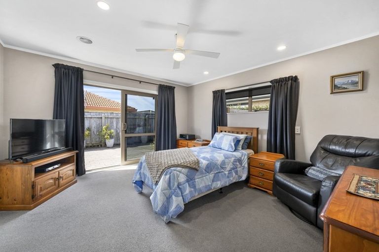 Photo of property in 100 Cedar Drive, Paraparaumu Beach, Paraparaumu, 5032