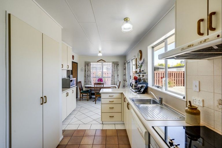 Photo of property in 38 Glamorgan Avenue, Tamatea, Napier, 4112