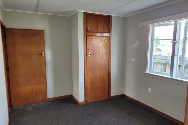 Photo of property in 7 Truby King Street, Merrilands, New Plymouth, 4312