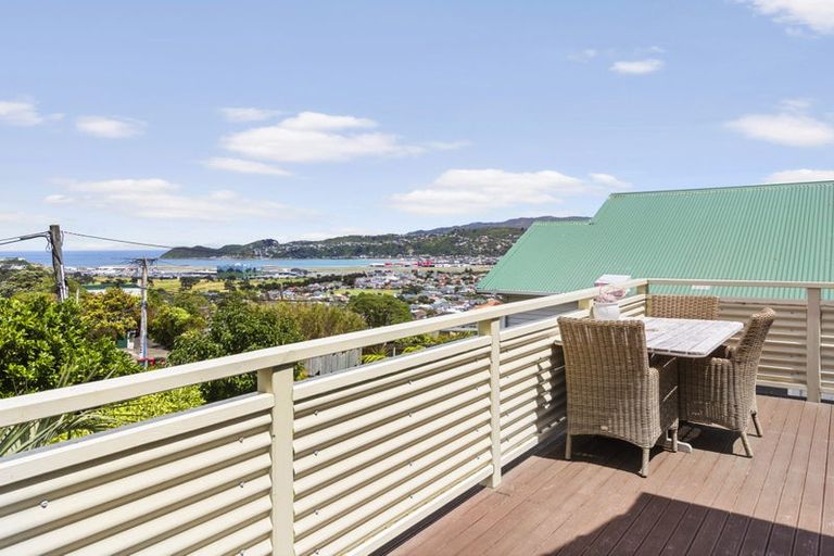 Photo of property in 201 Townsend Road, Miramar, Wellington, 6022