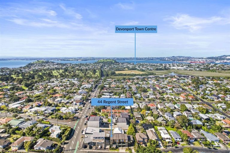Photo of property in 44 Regent Street, Devonport, Auckland, 0624
