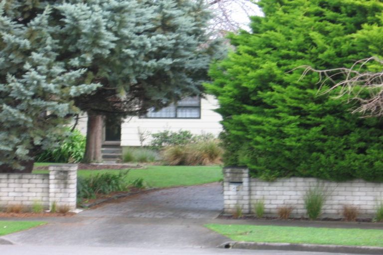 Photo of property in 42 Escort Grove, Awapuni, Palmerston North, 4412